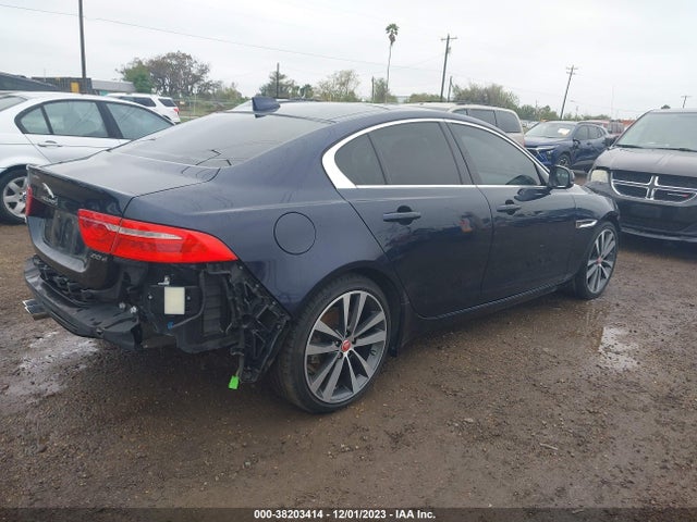 2018 JAGUAR XE SAJAE4FN9JCP22634 Photo 3
