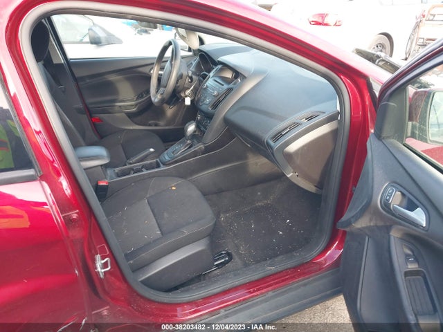 2017 FORD FOCUS SE VIN: 1FADP3K28HL341840
