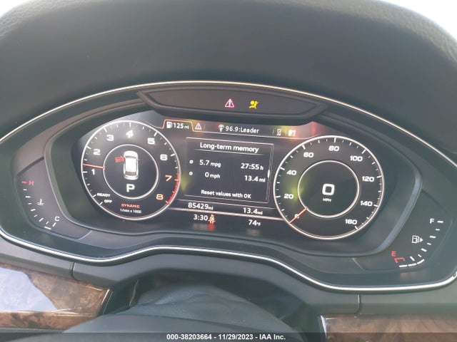 WA1BNAFY4J2067813 Audi Q5 2.0t Tech Premium/2.0t Premium