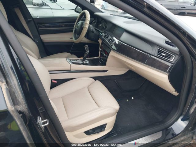 2011 BMW 750LI WBAKB8C51BCY64658 Photo 4