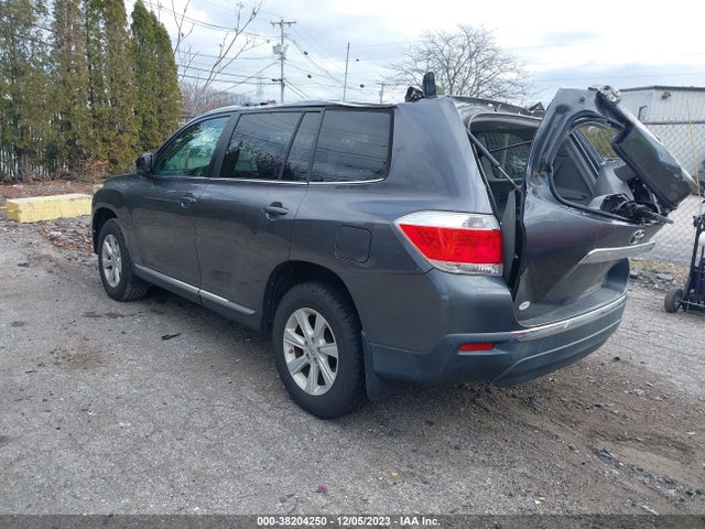2013 TOYOTA HIGHLANDER SE V6 VIN: 5TDBK3EH2DS251740