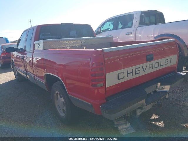 1997 CHEVROLET C/K 1500 2GCEC19R2V1197835 Photo 2