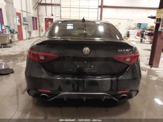 ZARFAECNXJ7565317 Alfa Romeo Giulia Ti Sport Rwd