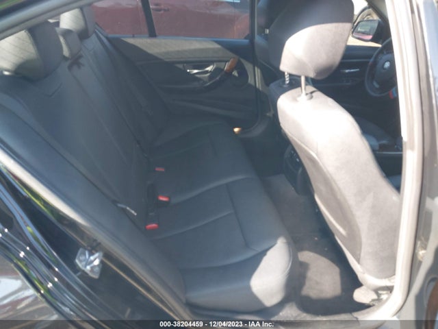 BMW 320i 2016 WBA8A9C53GK617366 Image 8