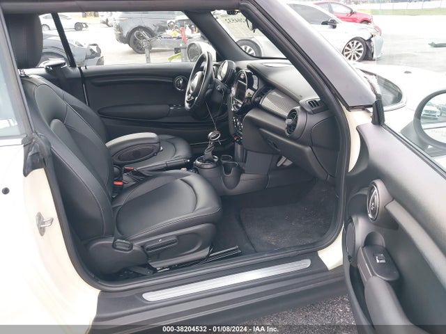 2016 MINI CONVERTIBLE WMWWG5C57G3C19136 Photo 4
