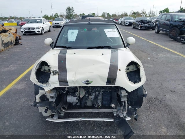 2016 MINI CONVERTIBLE WMWWG5C57G3C19136 Photo 5