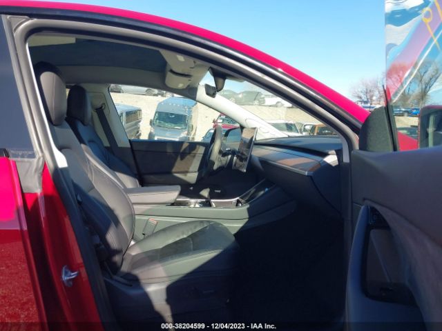 2020 TESLA MODEL Y 5YJYGDEE3LF031646 Photo 4