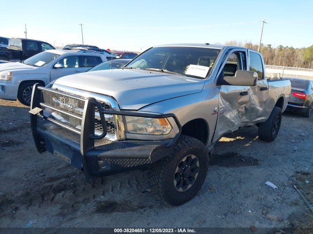 RAM 2500 Tradesman 2014 3C6UR5CL5EG168124 Image 2