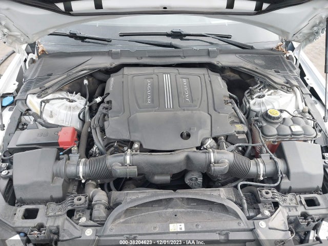 2017 JAGUAR XE SAJAF4BV5HA944158 Photo 9