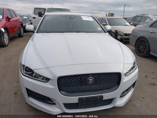 SAJAF4BV5HA944158 Jaguar Xe 35t R-sport
