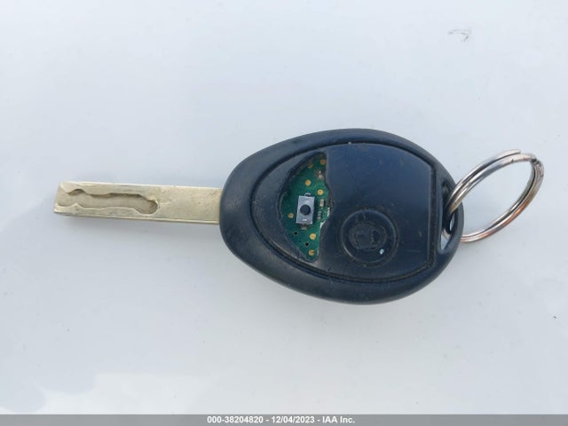 2003 MINI COOPER S WMWRE33433TD71990 Photo 10