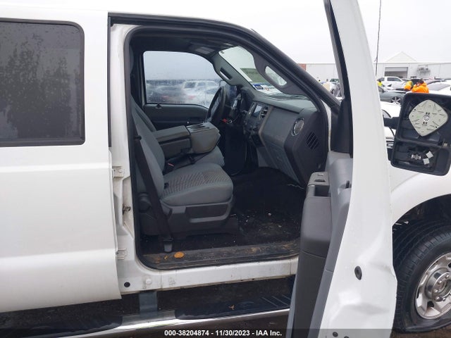 38204874 :رقم المزاد ، 1FT7W2BT8BEB23342 vin ، 2011 Ford F-250 Xlt مزاد بيع