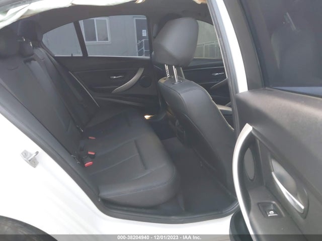 BMW 320i 2017 WBA8E1G32HNU16864 Image 8
