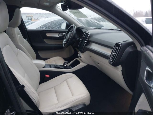 2019 VOLVO XC40 YV4162XZXK2012938 Photo 4