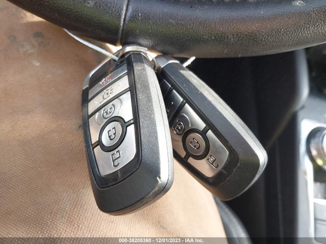 1FMCU9DZ0LUC35120 Ford Escape Titanium Hybrid