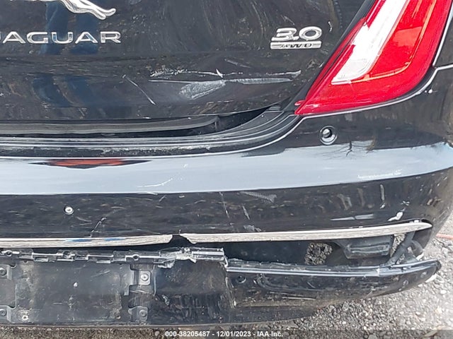 2017 JAGUAR XJ SAJWJ2GD9H8W08724 Photo 5