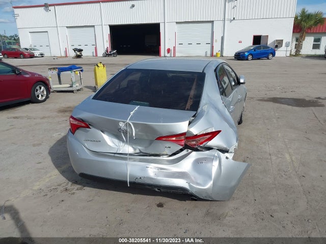 Toyota COROLLA LE 2018 5YFBURHE0JP831006 Image 6