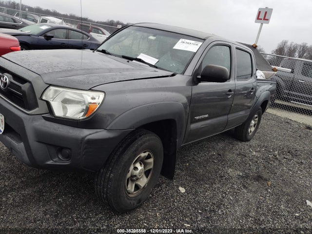Toyota Tacoma Prerunner 2014 5TFJX4GN7EX031740 Image 2
