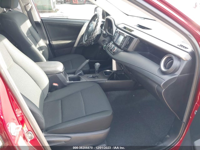 2018 TOYOTA RAV4 LE VIN: 2T3ZFREV0JW409787