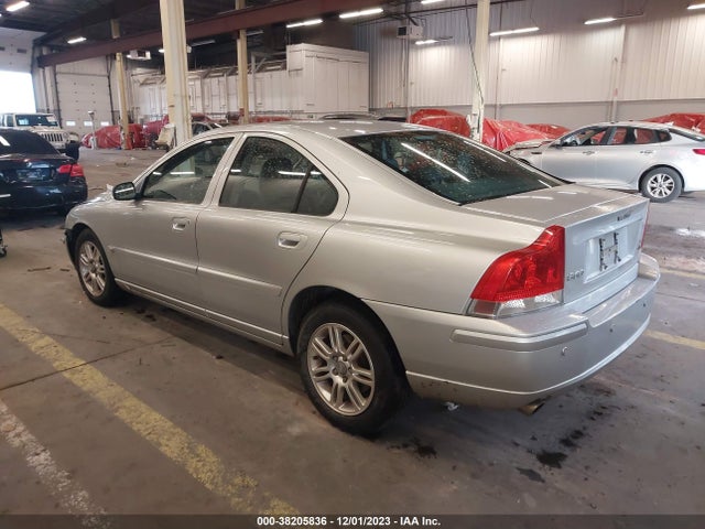 2006 VOLVO S60 2.5T VIN: YV1RH592962529729