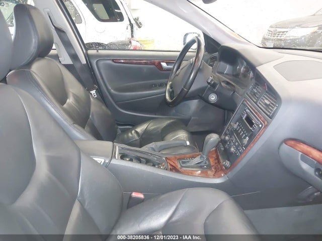 2006 VOLVO S60 2.5T VIN: YV1RH592962529729