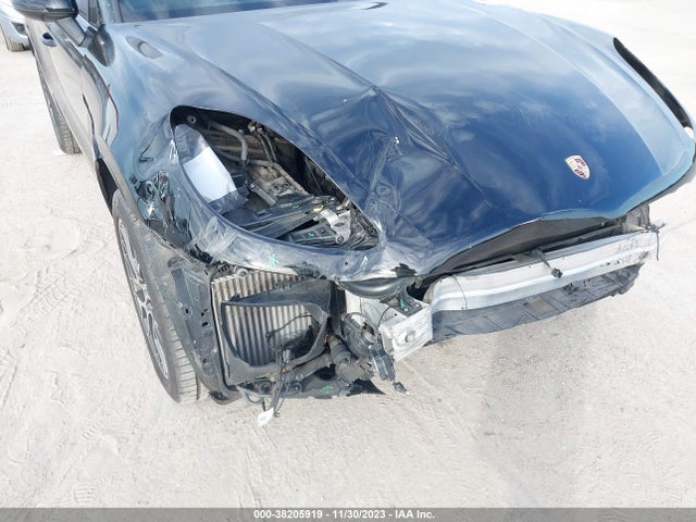 2017 PORSCHE MACAN WP1AB2A59HLB18786 Photo 5