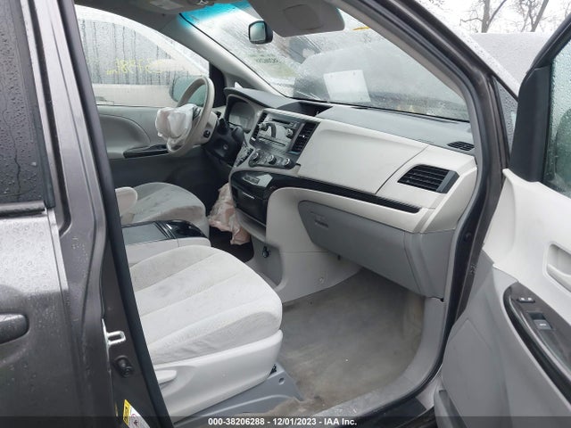 2012 TOYOTA SIENNA LE V6 8 PASSENGER VIN: 5TDKK3DC9CS276087
