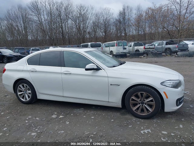 BMW 528i Xdrive 2015 WBA5A7C52FD625534 Image 13