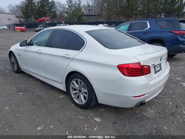 BMW 528i Xdrive 2015 WBA5A7C52FD625534 Image 3