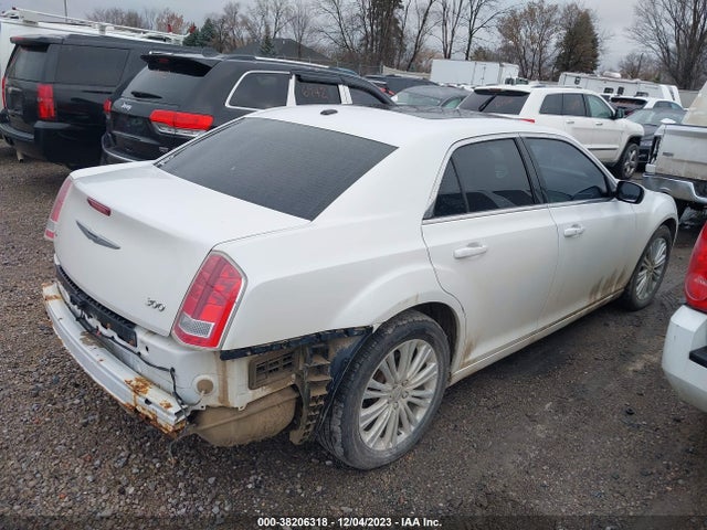 2C3CCARGXEH361592 Chrysler 300