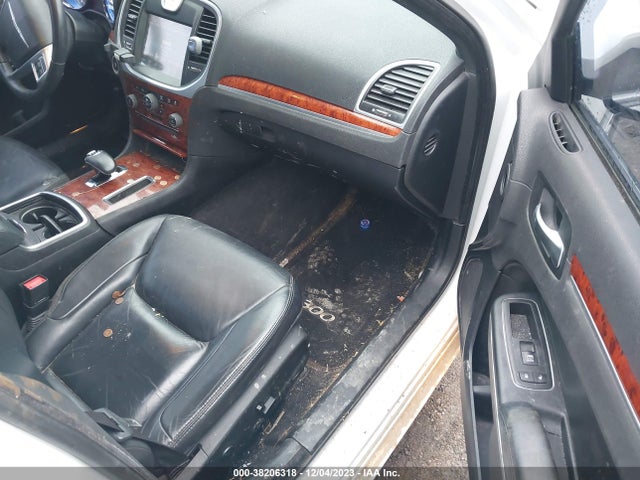 2C3CCARGXEH361592 Chrysler 300