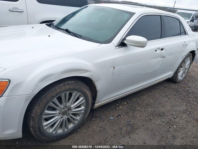 2C3CCARGXEH361592 Chrysler 300