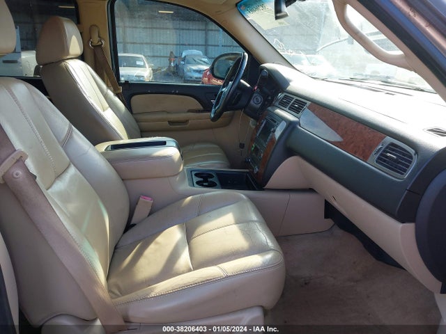 2007 CHEVROLET AVALANCHE 1500 LTZ VIN: 3GNEC12027G215540