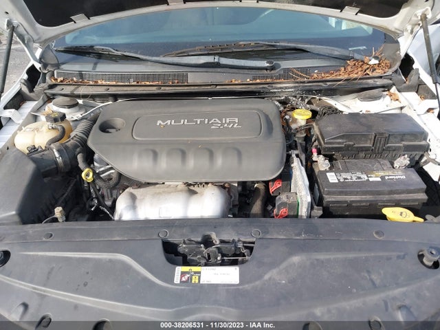 Chrysler 200 Limited 2015 1C3CCCAB2FN721099 Image 10