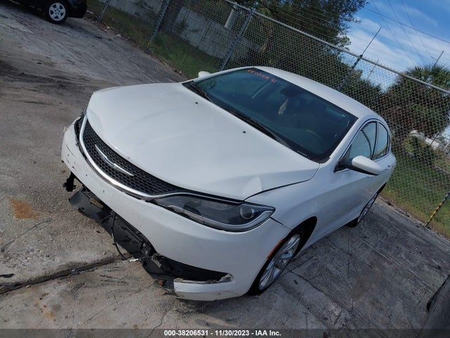 Chrysler 200 Limited 2015 1C3CCCAB2FN721099 Image 2