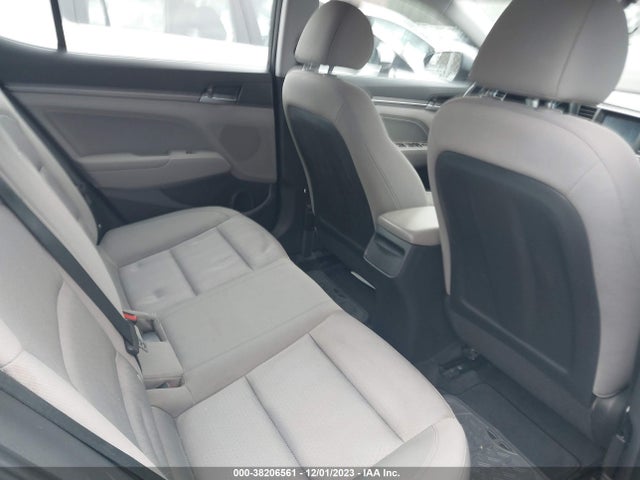 2017 HYUNDAI ELANTRA SE VIN: KMHD84LF7HU210371