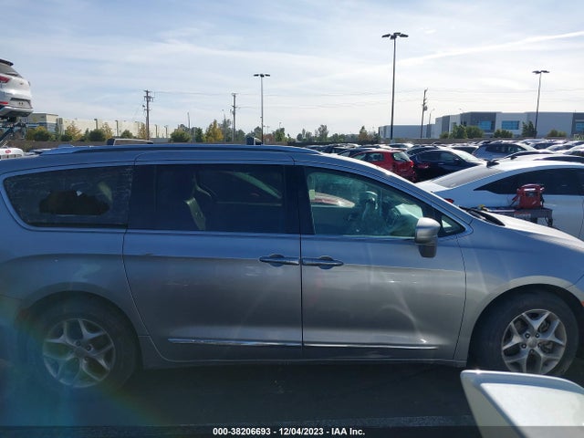 Chrysler Pacifica Touring L 2018 2C4RC1BG9JR130638 Image 12