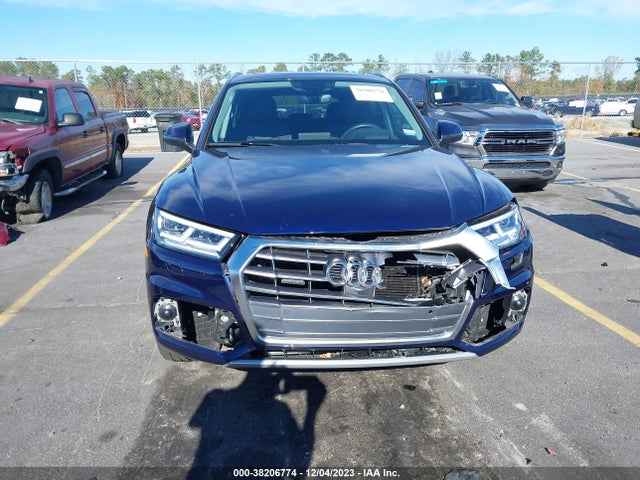WA1CNAFY0K2059732 Audi Q5 45 Premium