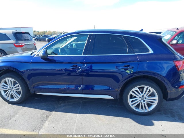 WA1CNAFY0K2059732 Audi Q5 45 Premium