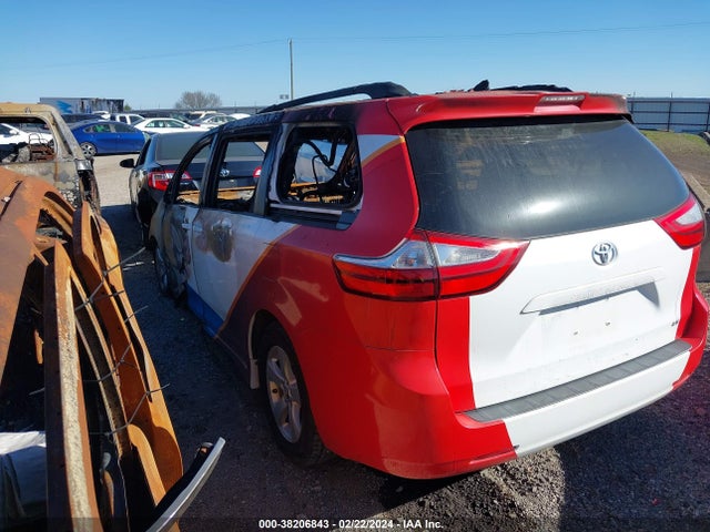 Toyota Sienna Le 8 Passenger 2019 5TDKZ3DC1KS977121 Image 13