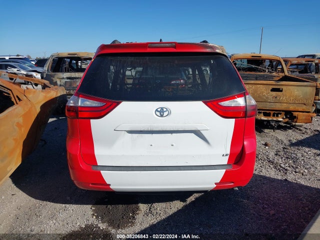 Toyota Sienna Le 8 Passenger 2019 5TDKZ3DC1KS977121 Image 15