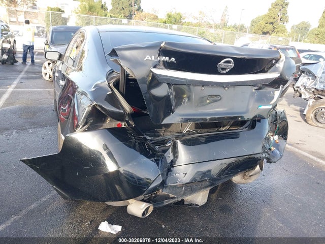 2014 NISSAN ALTIMA 2.5 S VIN: 1N4AL3AP7EN211625