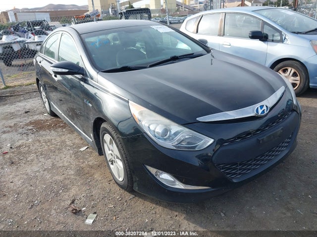 2011 HYUNDAI SONATA HYBRID HYBRID VIN: KMHEC4A47BA003556