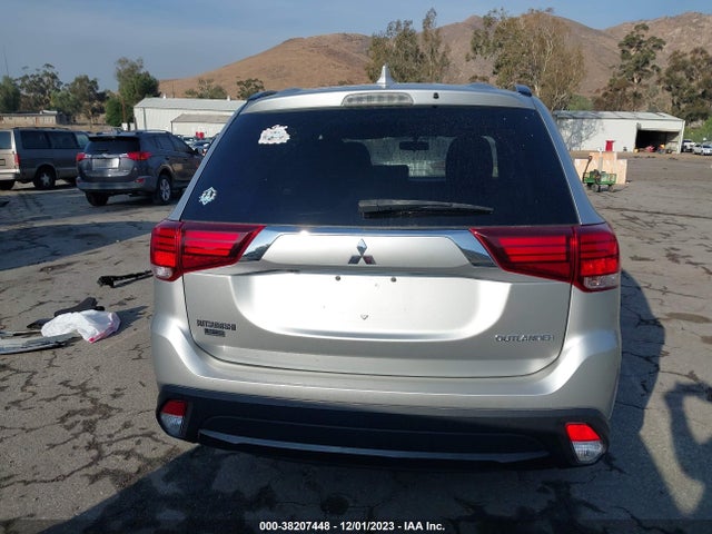 Mitsubishi Outlander 2018 JA4AD3A39JZ050941 Image 30