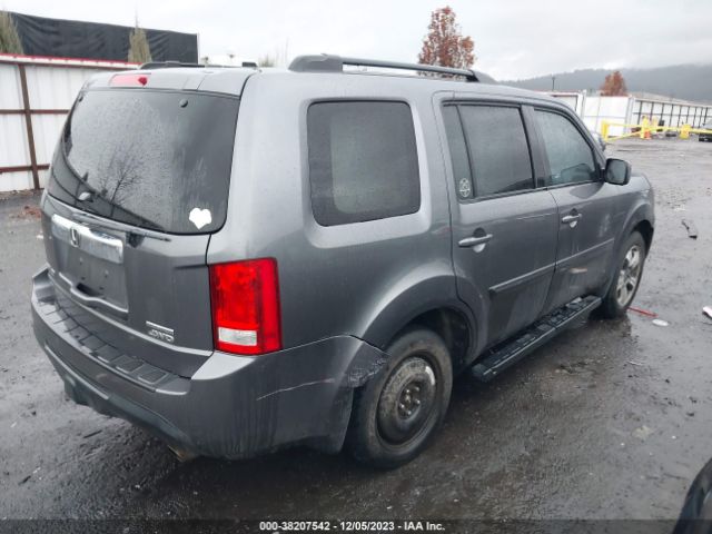 5FNYF4H3XFB070381 Honda PILOT SE