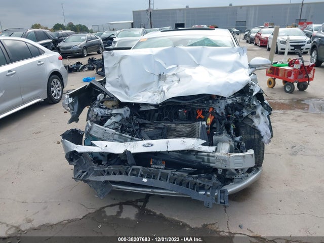 Ford Fusion Hybrid Platinum 2018 3FA6P0RU3JR161090 Image 12