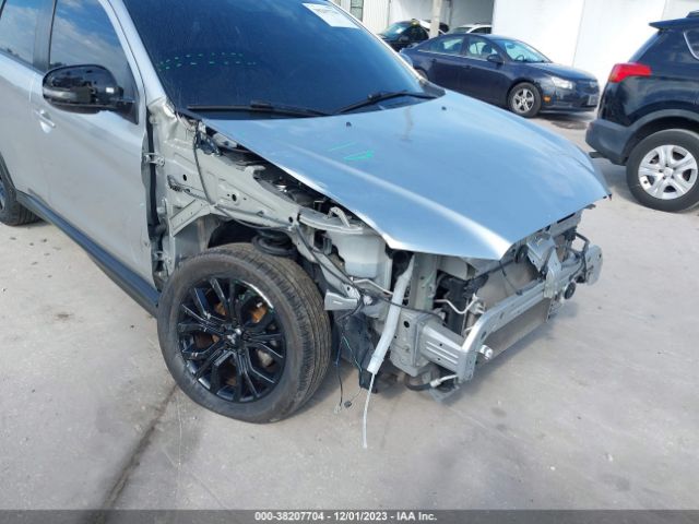 2018 MITSUBISHI OUTLANDER SPORT JA4AP3AU2JU006910 Photo 5