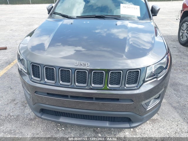 3C4NJCEB1MT526628 Jeep Compass 80th Anniversary Fwd