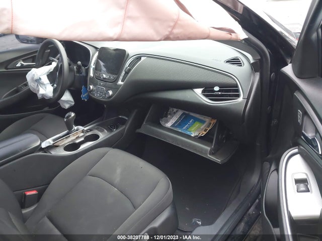 Chevrolet MALIBU LT 2019 1G1ZD5STXKF113723 Image 5
