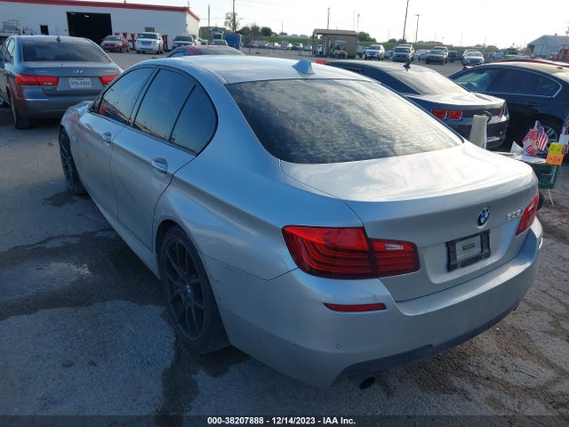 BMW 535i 2016 WBA5B1C54GG554265 Image 3